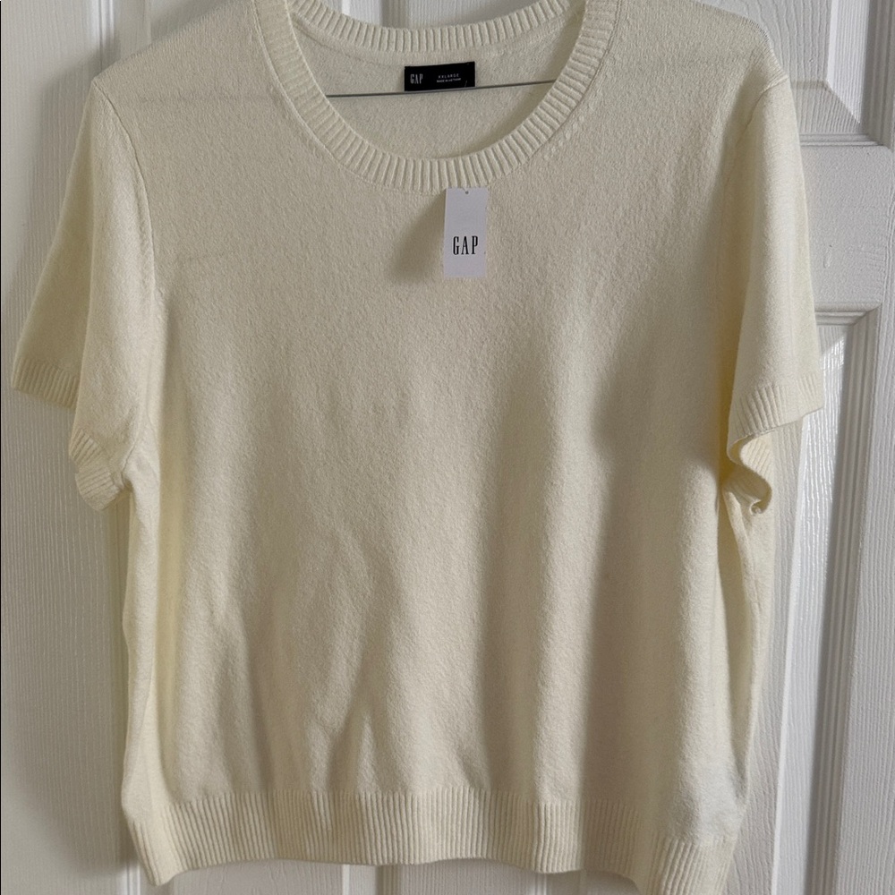 GAP Ivory Cream Luxurious Knit Short Sleeve Top - size XXL